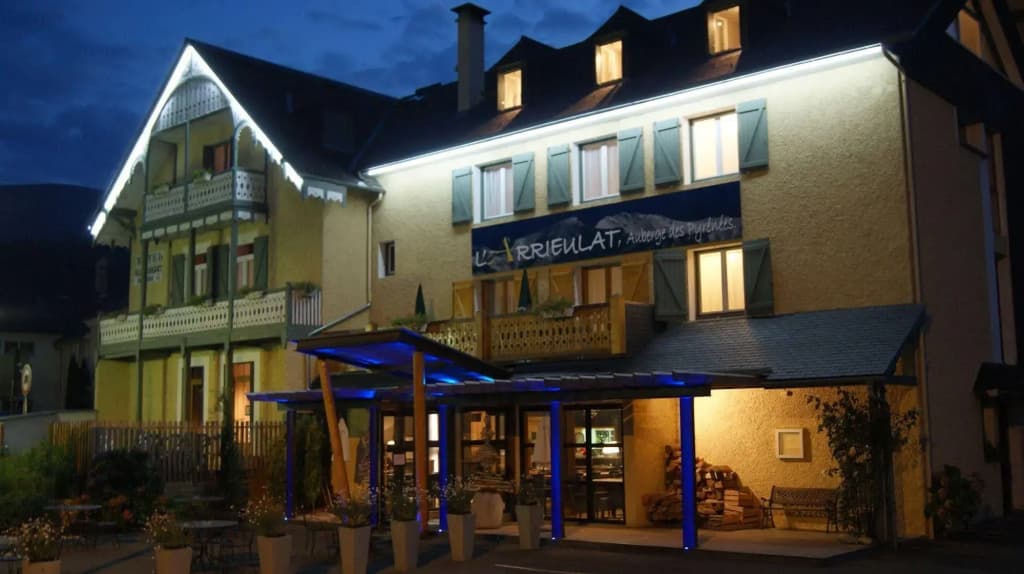 L'Arrieulat Auberge des Pyrénées - Photo 1