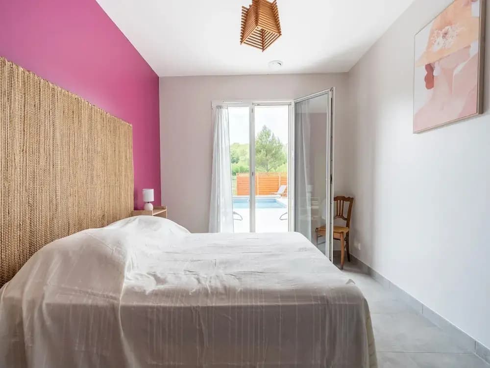 Cosy Holiday Home With Pool - Photo 4