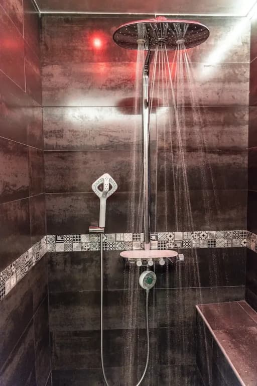 Appart Hotel GLAM88 Suites SPA et SAUNA - Miniature 7