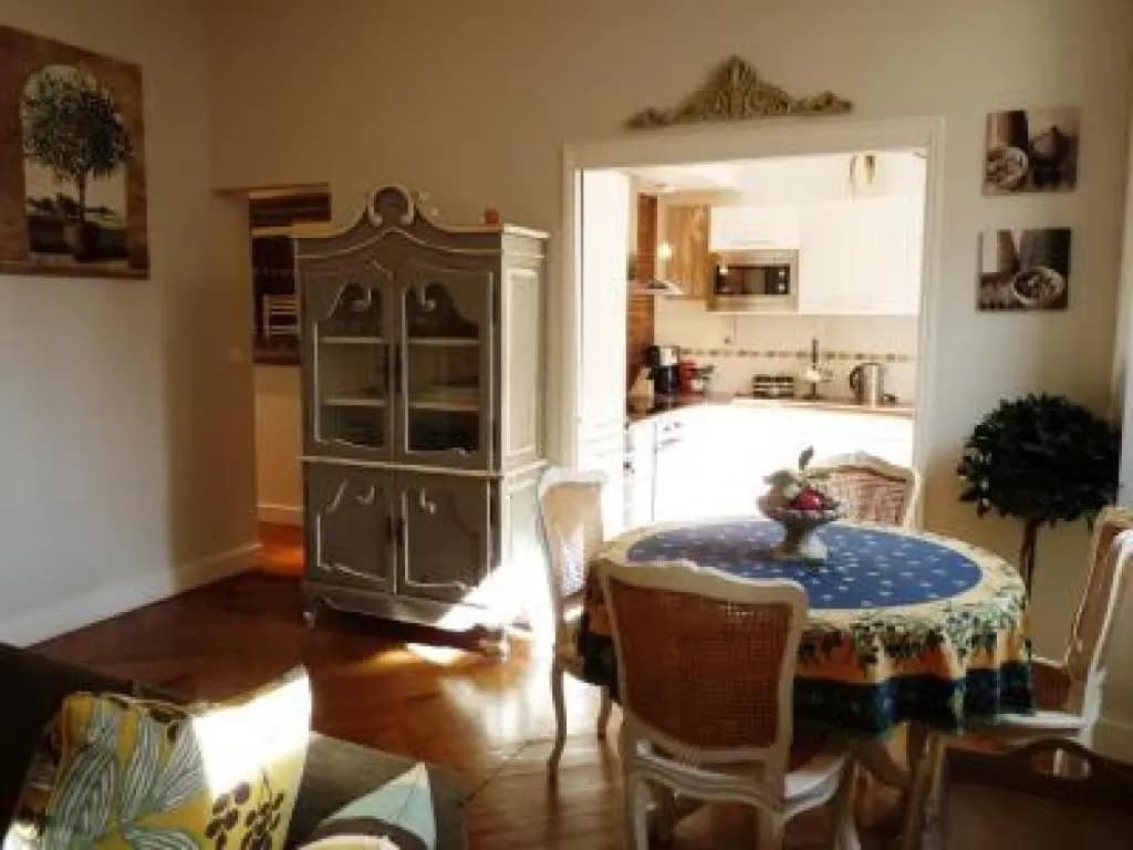 Beautifully decorated two bedroom apartment in the heart of Cannes five minutes walk from Palais 409 - Photo 5