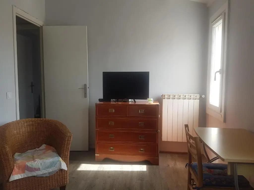 1er Etage Privatif Dans Une Maison (Adults Only) - Miniature 8
