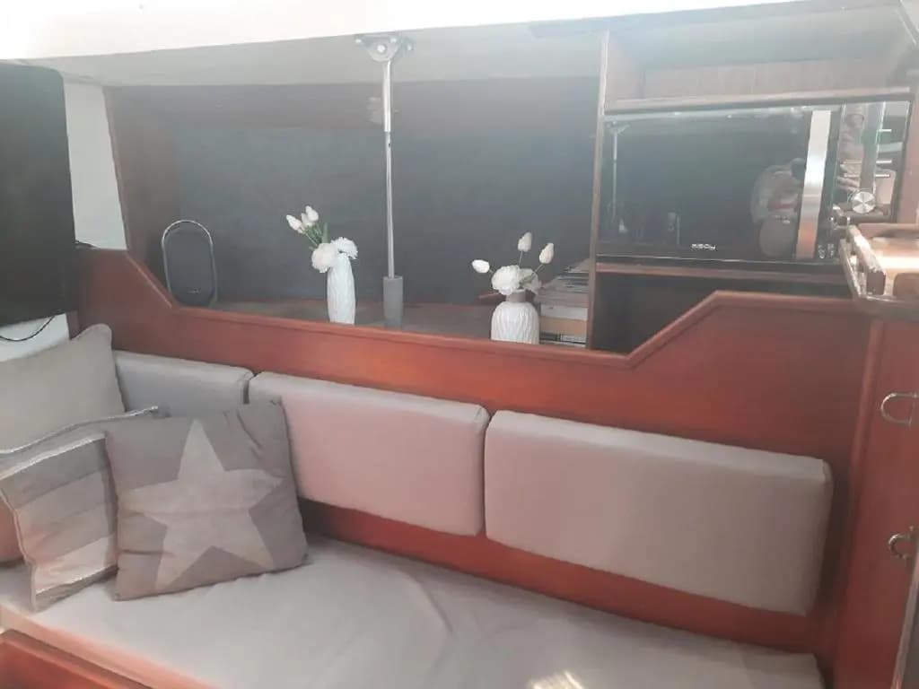Voilier logement spacieux à louer au port - Gruissan Plage - 11 Aude - Photo 2