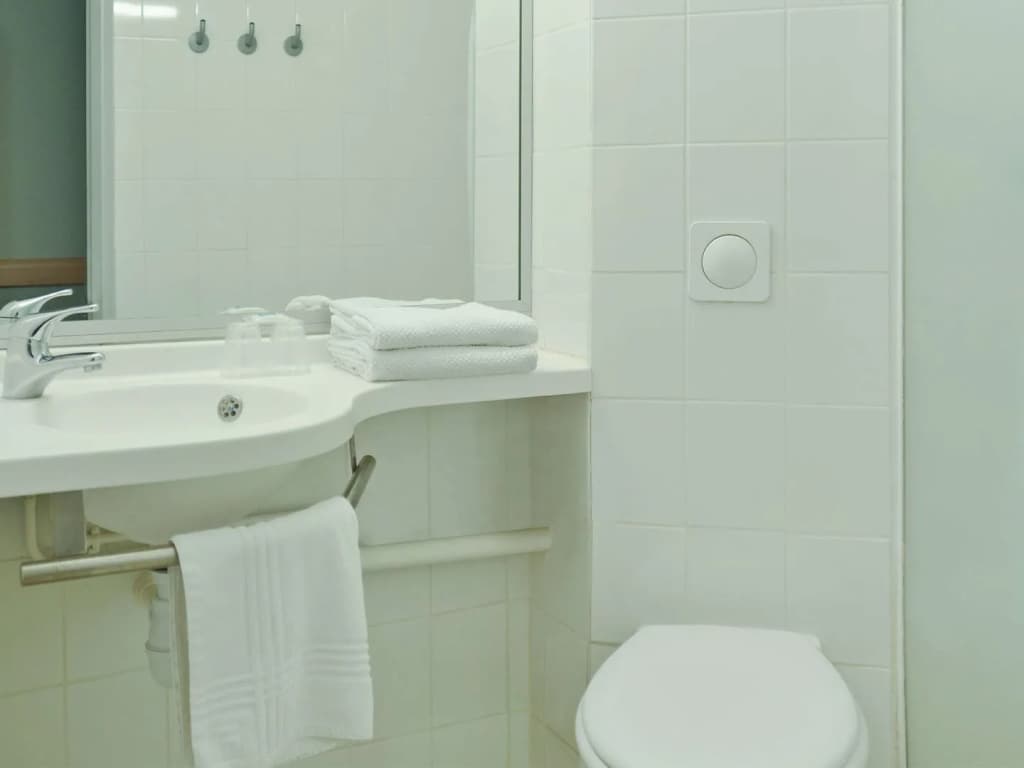 ibis budget Bollène - Miniature 8