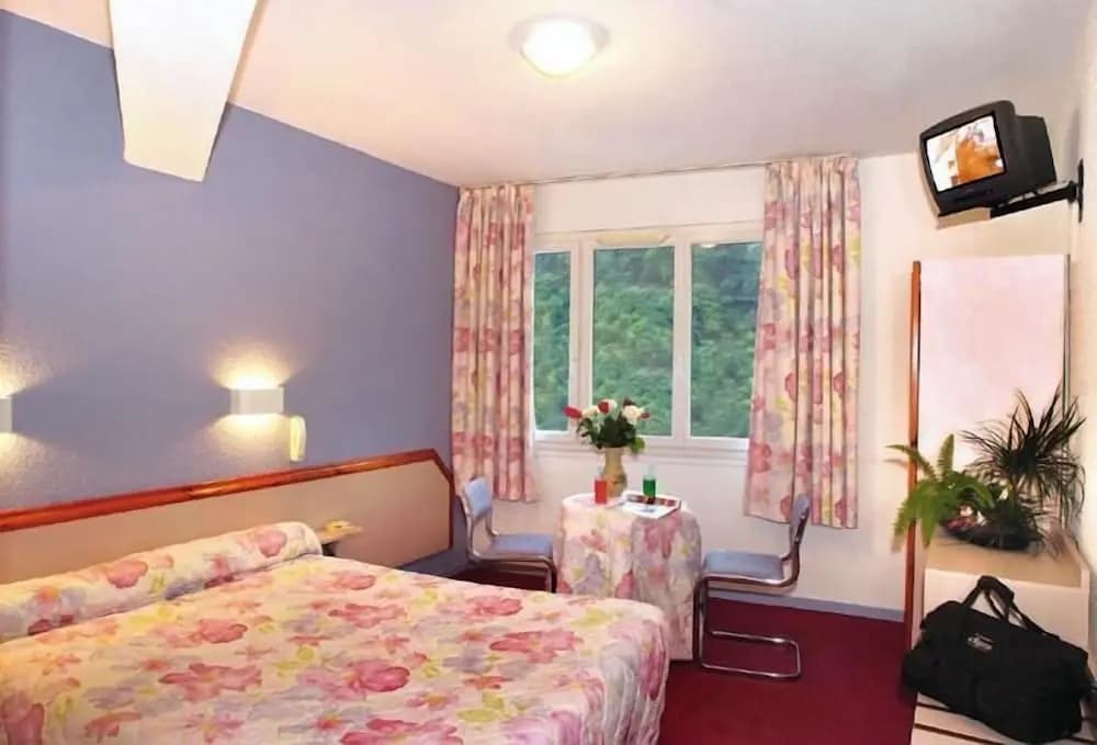 Hôtel Saint Contard - Photo 3