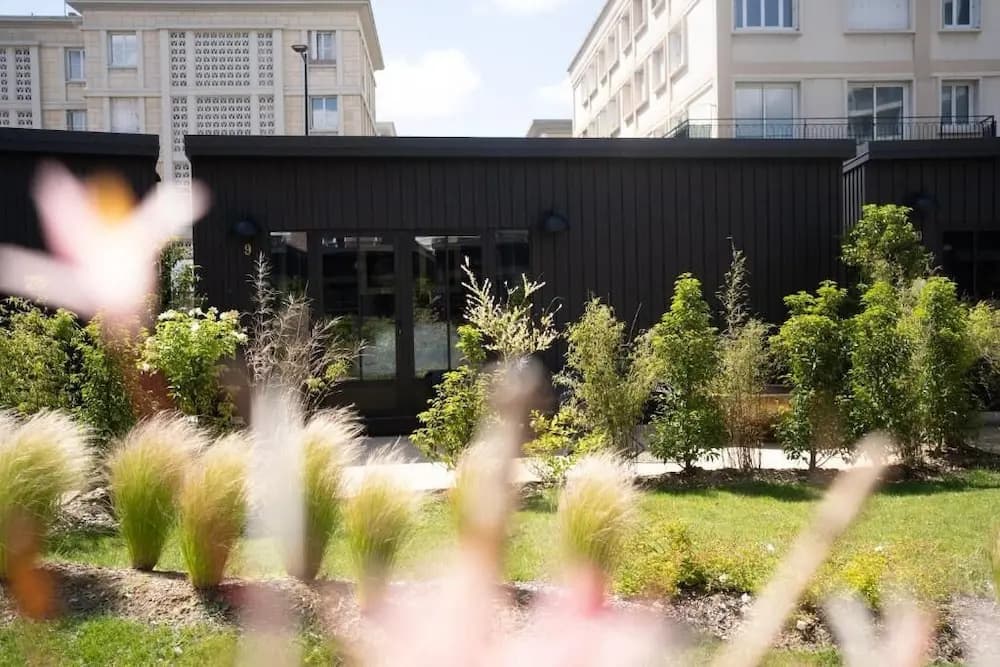 Hôtel Lilybloom Le Havre - Photo 1