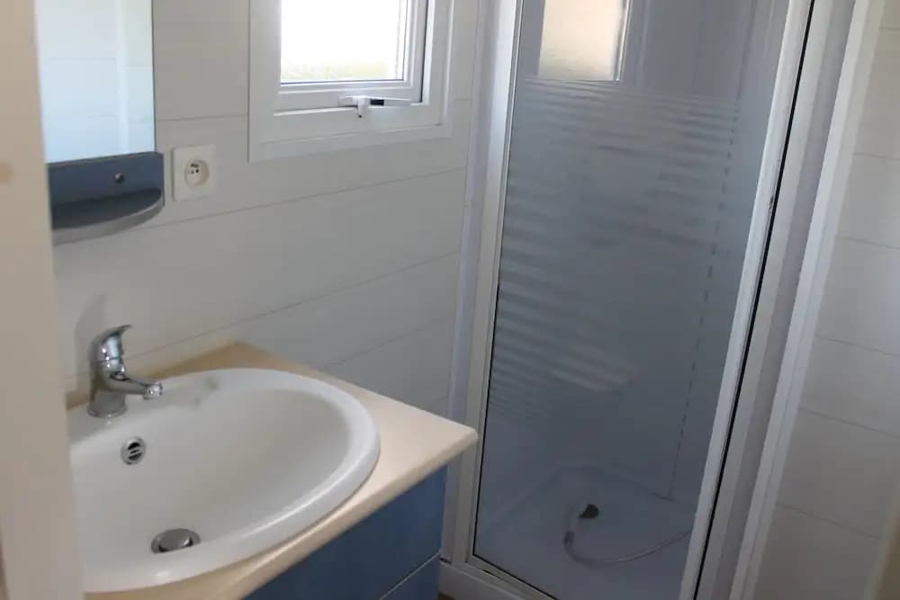Camping Le Plan d'Eau Saint Charles - Photo 4