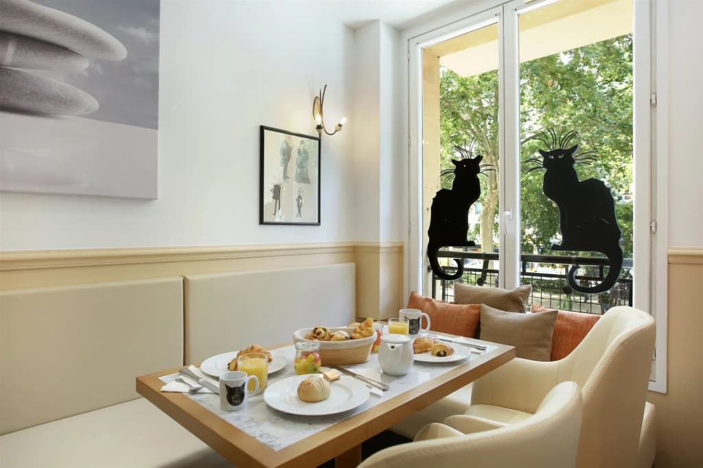 Hôtel Le Chat Noir - Miniature 8
