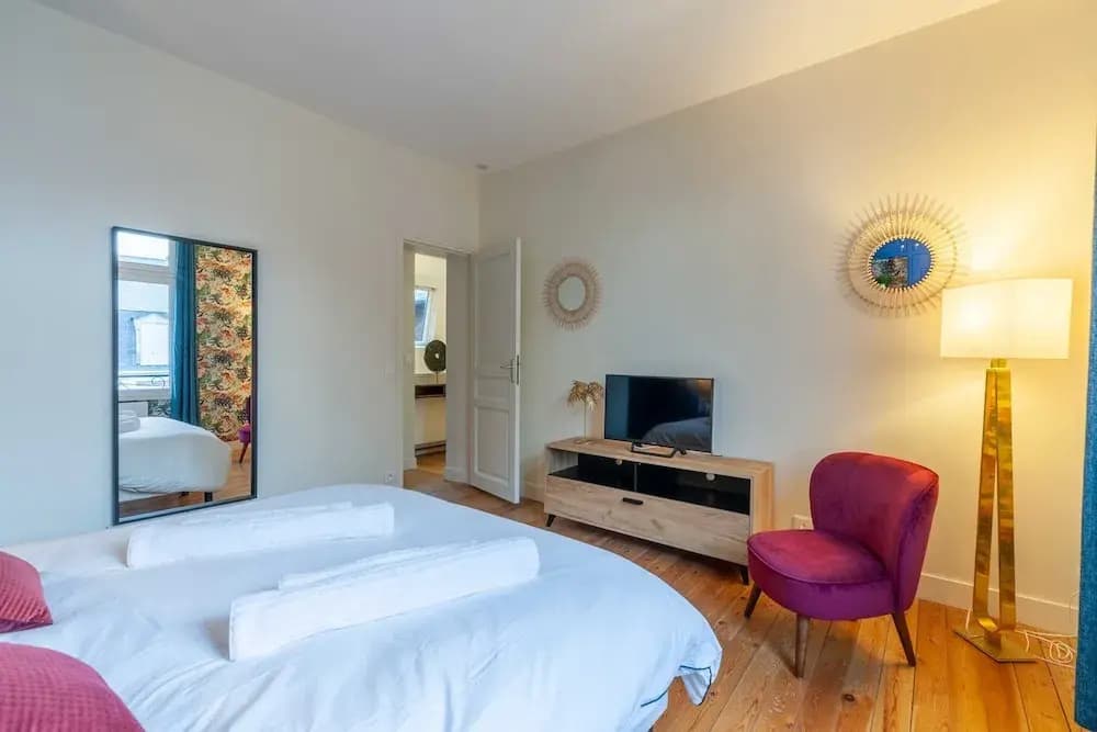 High-end 75m2 Apartment - Place Morny - Photo 1