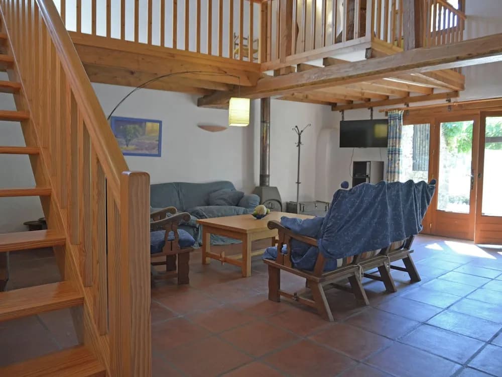 Chic Farmhouse With Swimming Pool in Prunet-et-Belpuig - Miniature 7