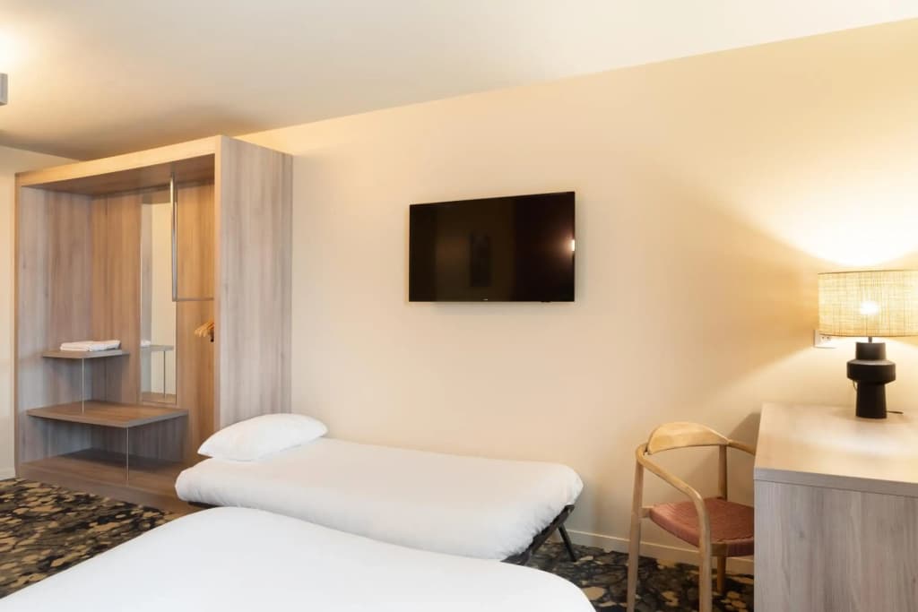 ibis Styles Versailles Saint Quentin en Yvelines - Miniature 6