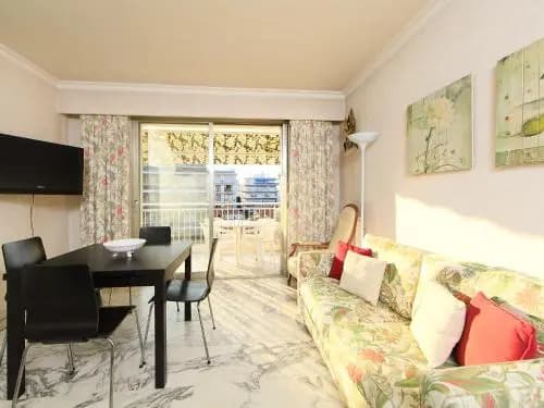 PresquIle Apartment - Photo 4