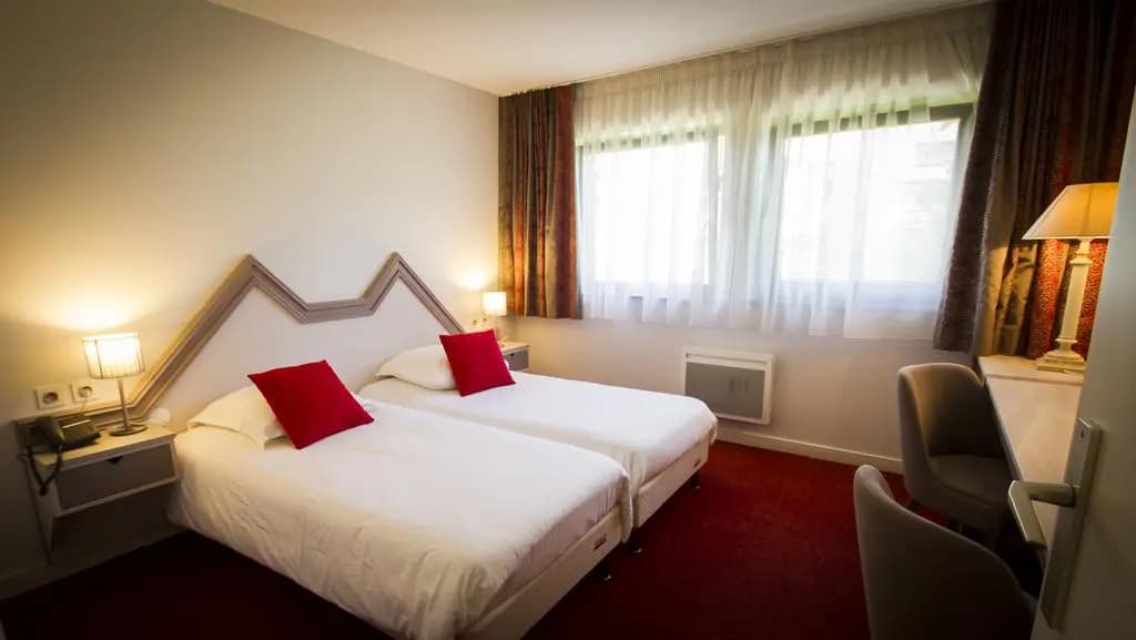 Hotel Le Ménestrel - Miniature 6