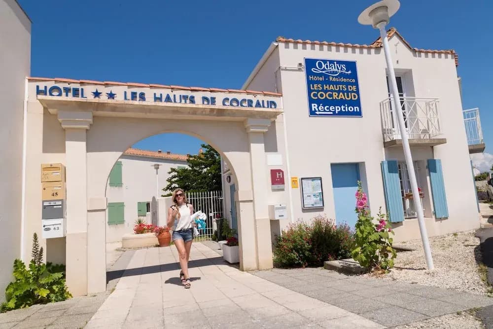 Hôtel Les Hauts de Cocraud - Photo 1