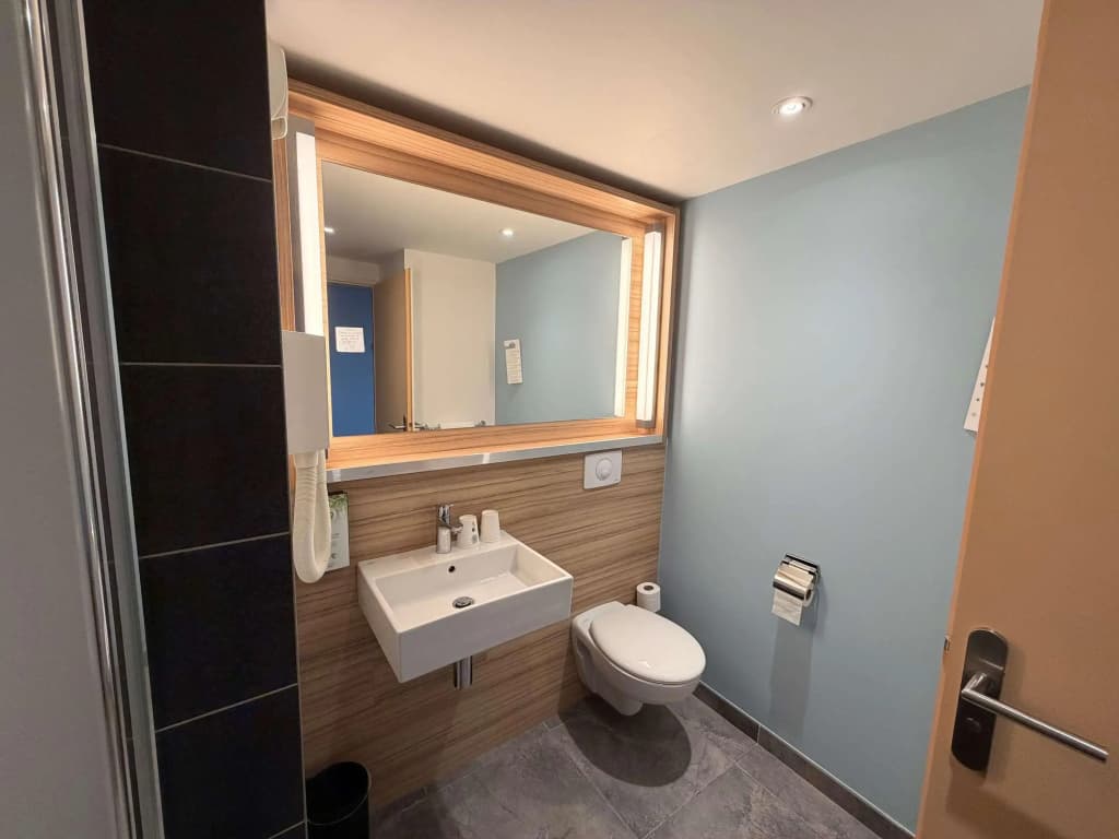 ibis Styles Alès Centre Cévennes - Miniature 8