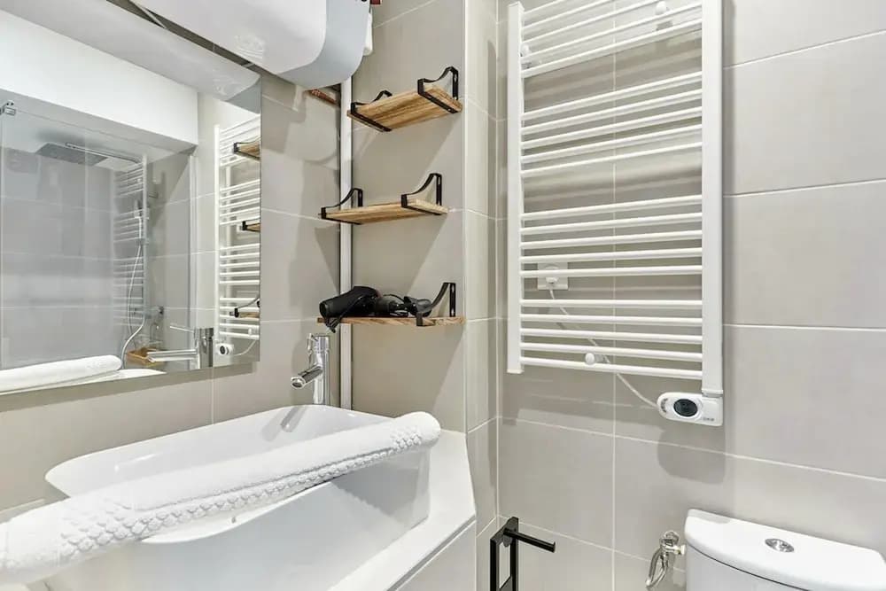 Charming 1 Bedroom Flat Coeur du Marais - Miniature 6