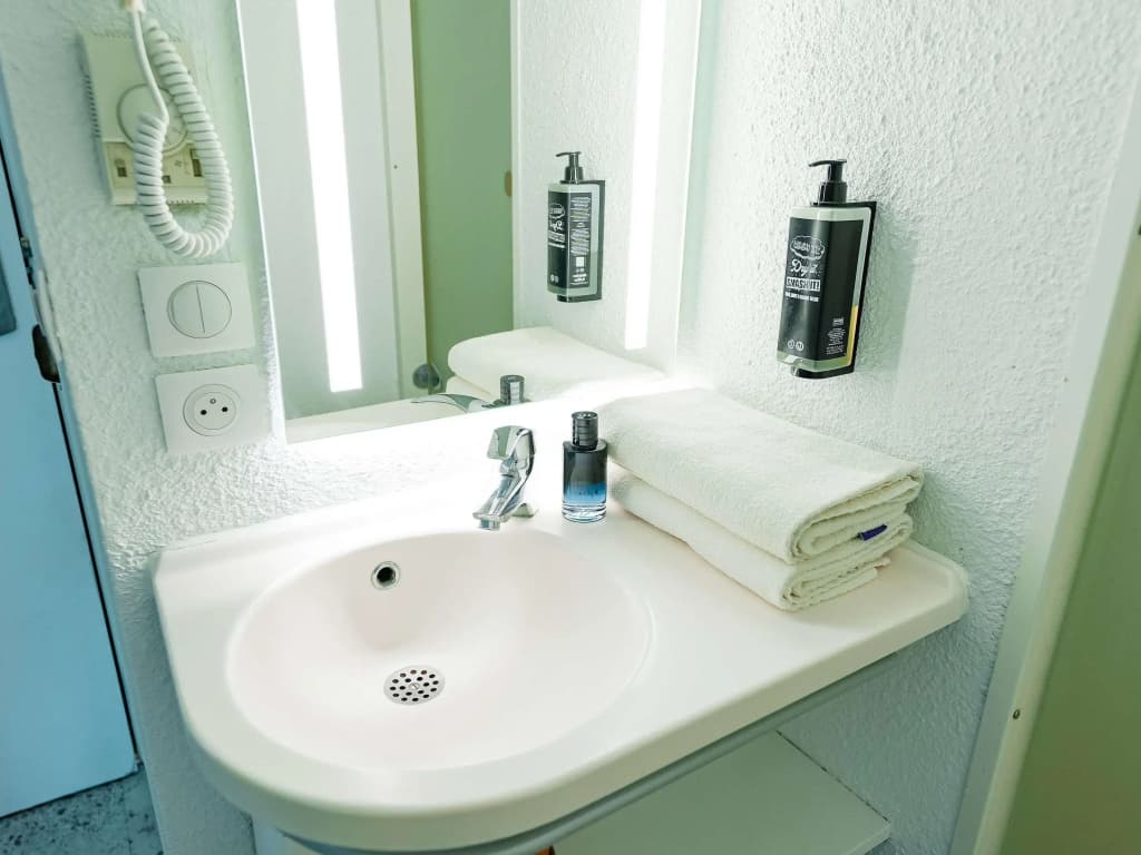 ibis budget Sète Centre - Miniature 7