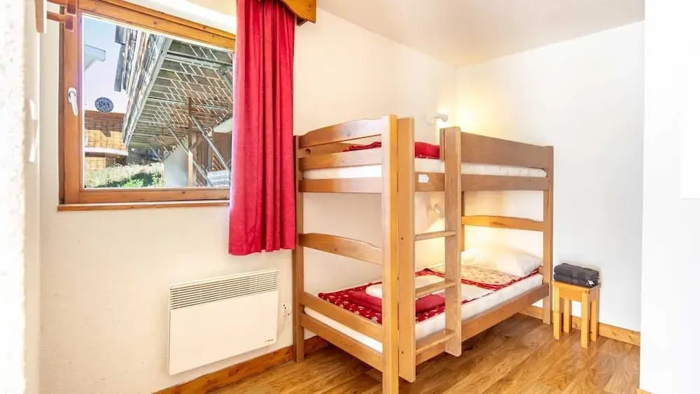 Mountain Hideaway for 4 Guests - Photo 1