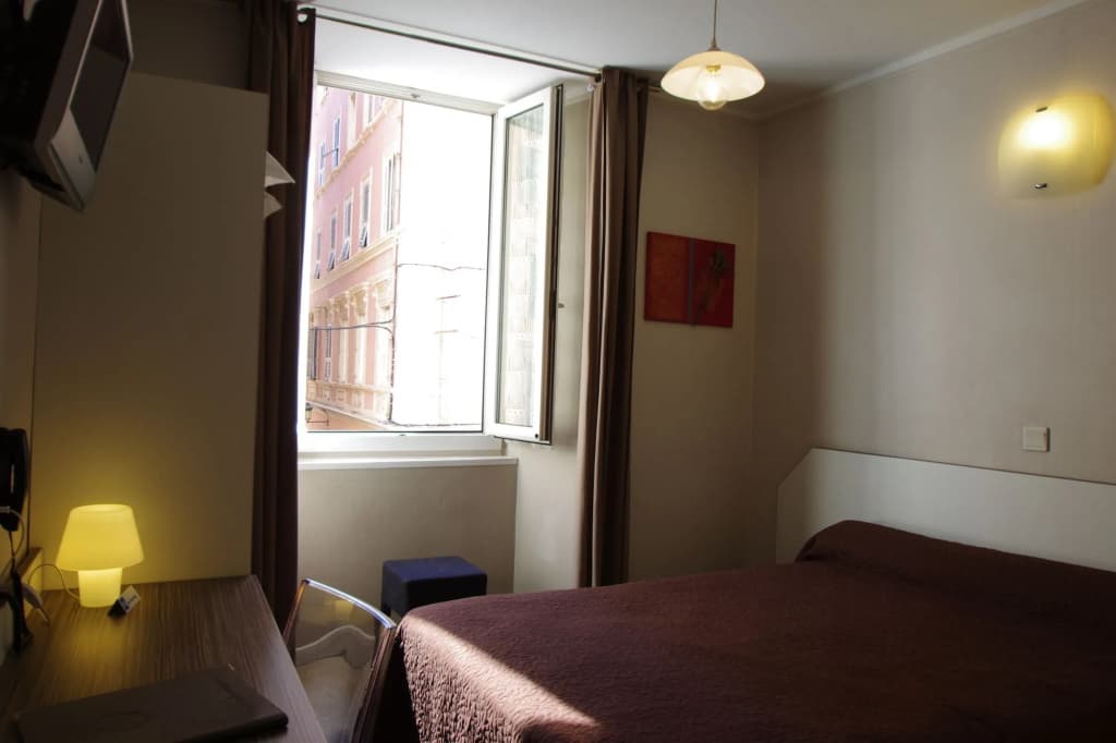 Hotel Napoléon - Photo 3