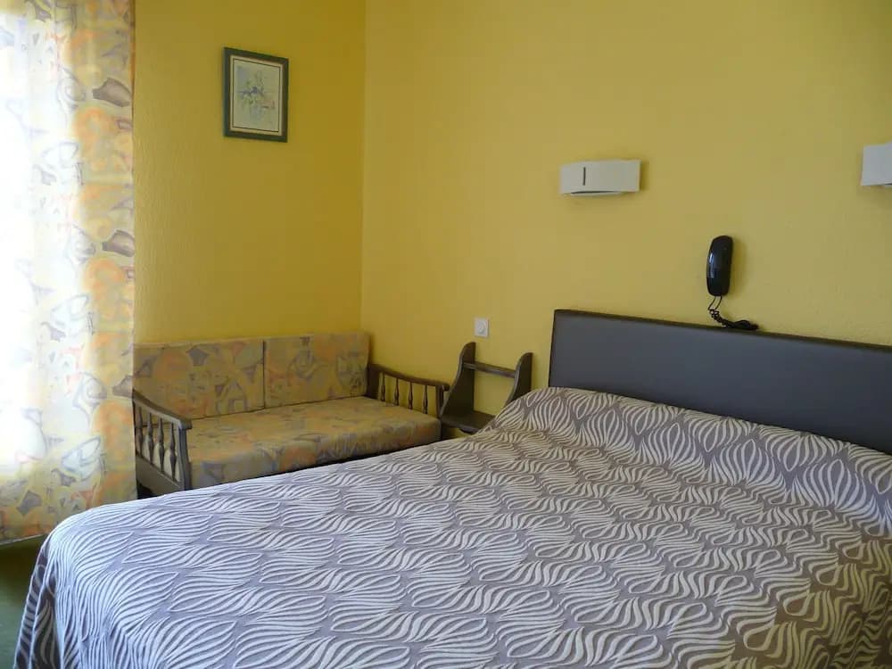 Hôtel Ambeille - Photo 3