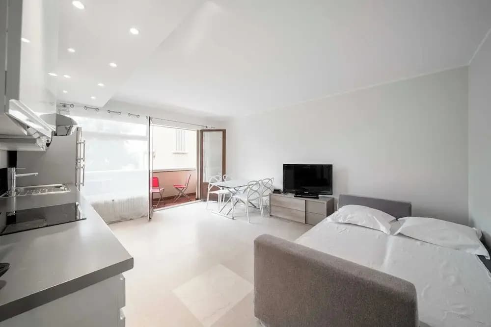Magnificent Apartment in the Center of Cannes - Photo 1