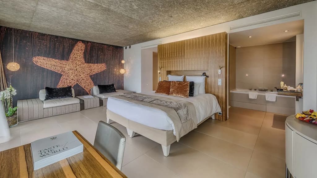 Cap d'Antibes Beach Hotel - Photo 3
