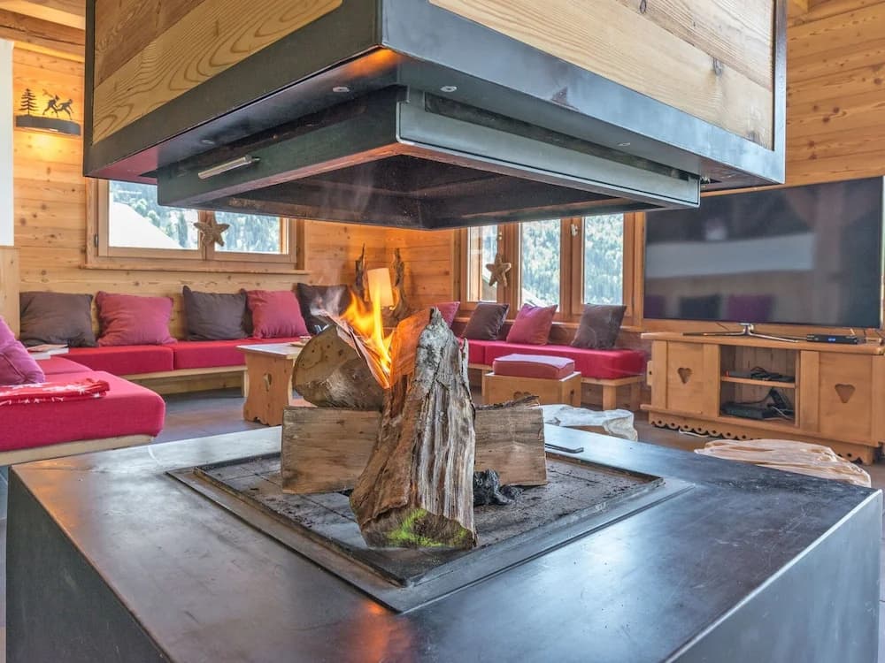 Luxurious Chalet in Vaujany French Alps with Balcony - Photo 5