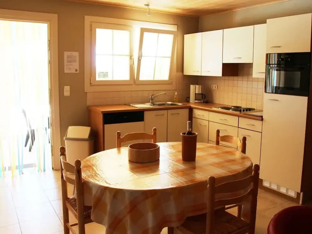 Peaceful Holiday Home in Les Vans, Ardeche With Pool - Miniature 8