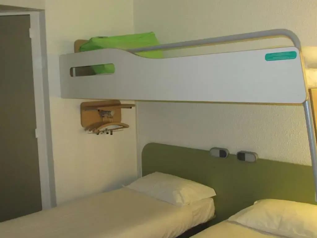 ibis Budget Aix Le Canet - Photo 3