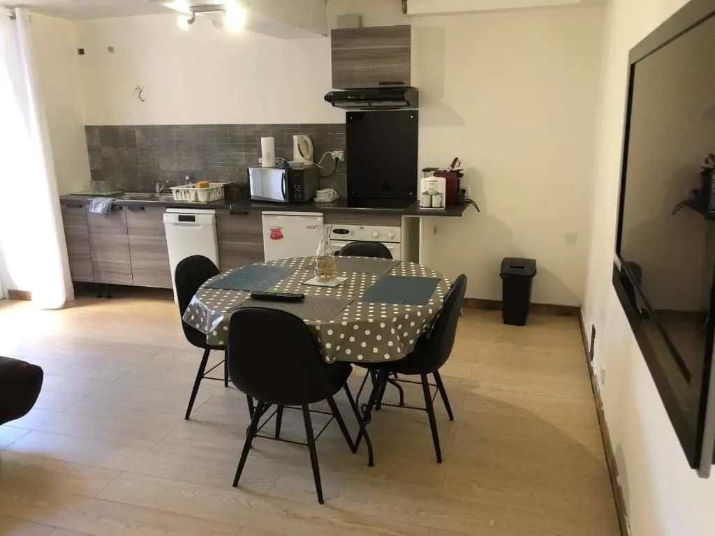 Appartement T2 dans le centre ville d'Angoulême - Miniature 7