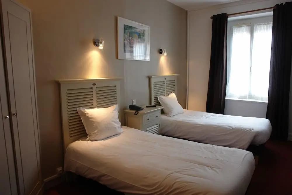Hostellerie de la Porte Bellon - Photo 3