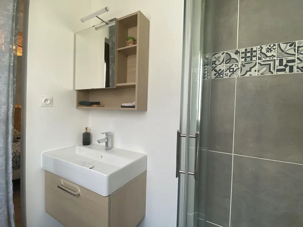 La maison d'Angelique - Coliving Hotel - Gare de Niort - Miniature 8