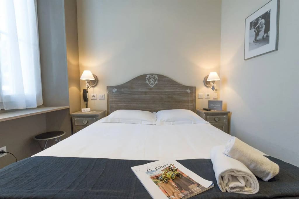 Hotel Oxford - Photo 4