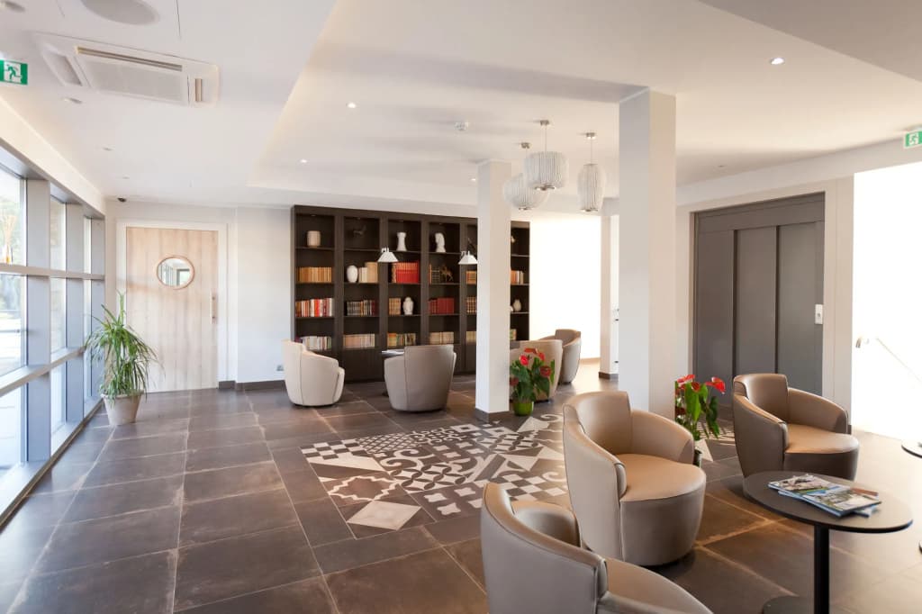 Hotel Davia - Photo 2
