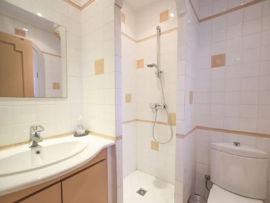 Cheerful Holiday Home in Grimaud With Private Pool - Miniature 6