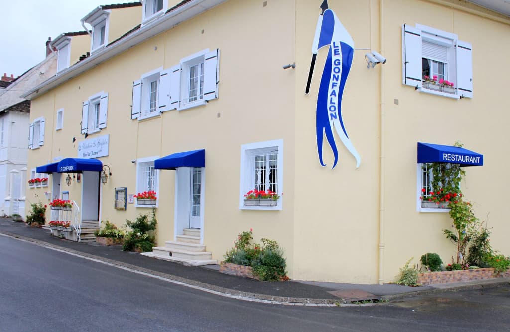Hôtel Le Gonfalon - Photo 1