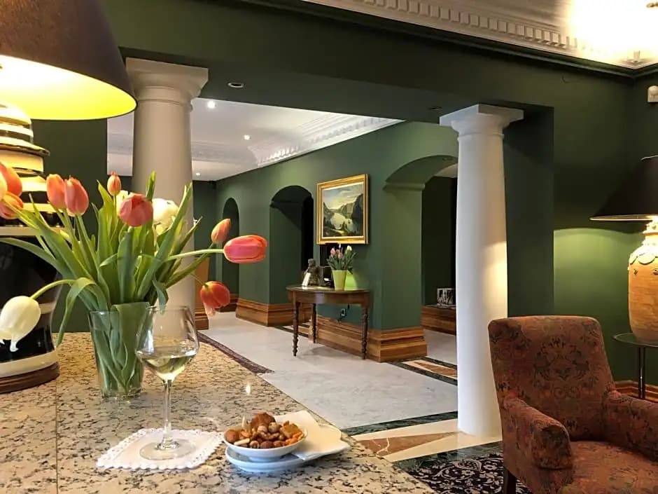 Hotel Million - Photo 2