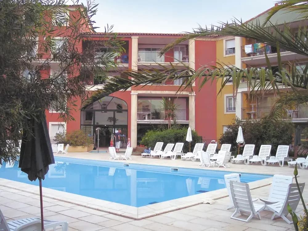 Apartment With AC at 150 m. From Beach - Photo 3