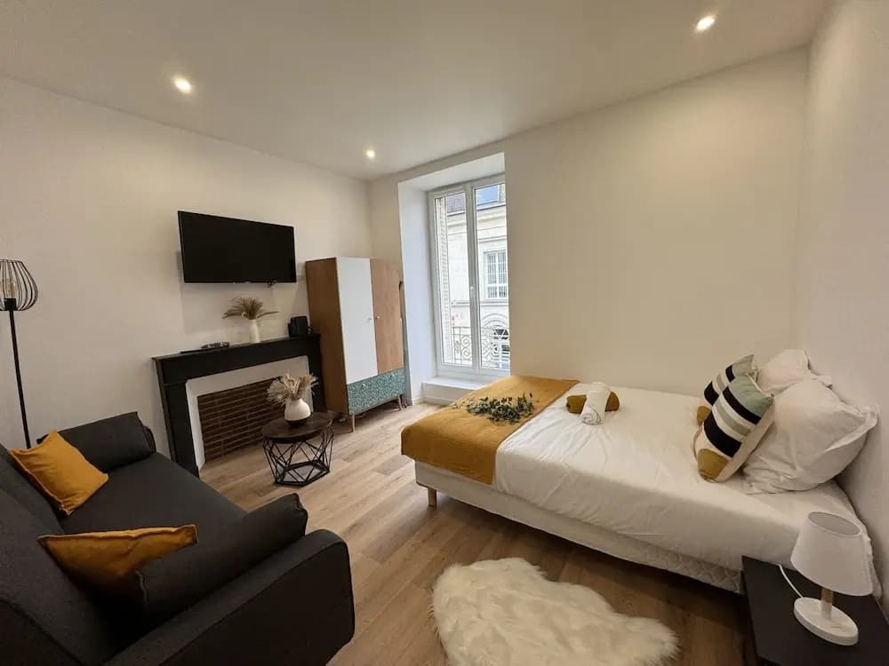 Cozy Urban Nest Near Le Mans - Miniature 6