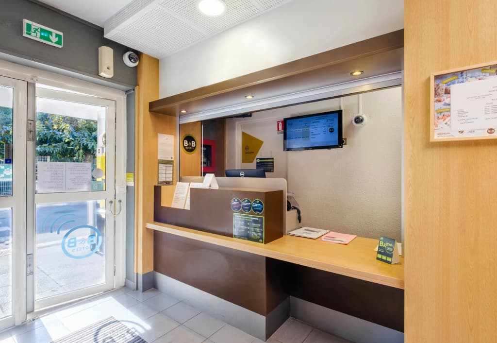 B&B HOTEL Villeneuve-Loubet Plage - Photo 2