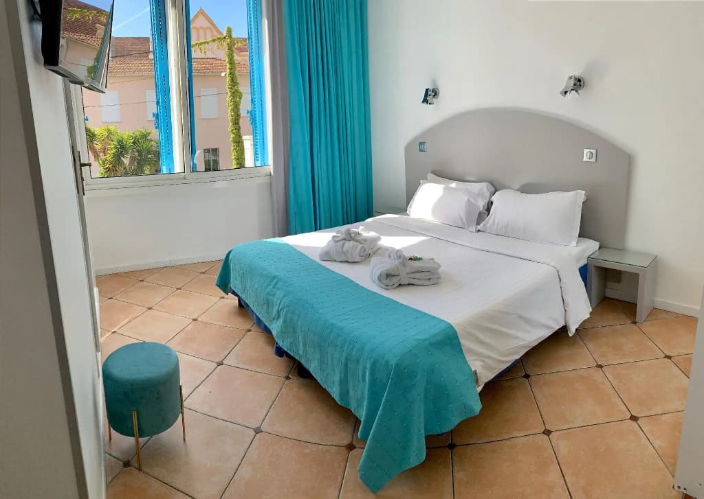 Hotel La Villa Juan Beach - Photo 2