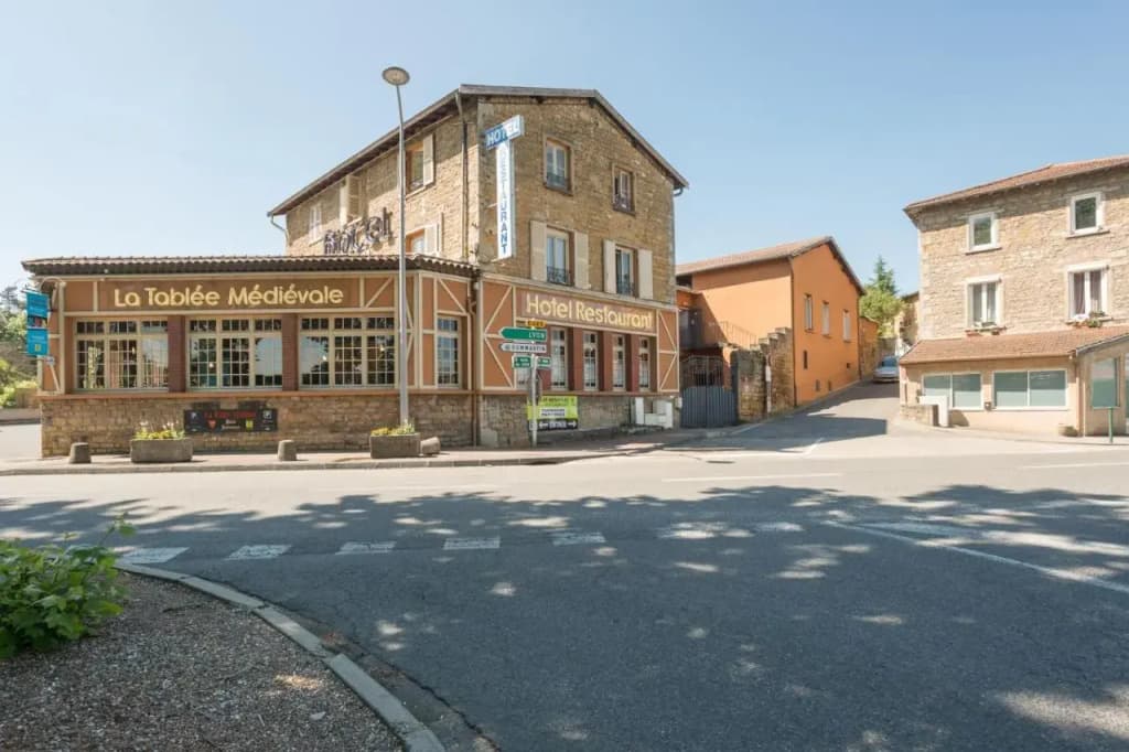 Hotel La Tablee Medievale - Photo 1