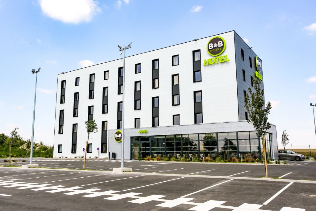 B&B HOTEL Reims Croix Blandin - Photo 1