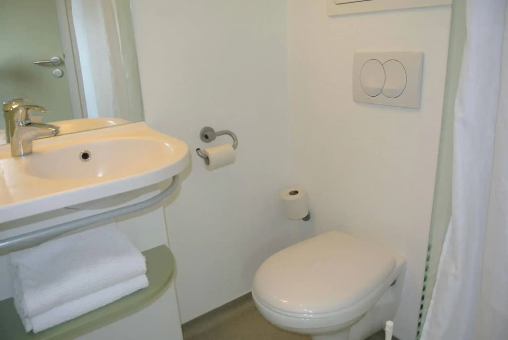 ibis budget Chambéry Sud Challes-les-Eaux - Miniature 8