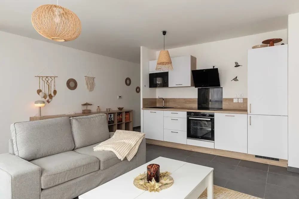 Charming Apartment 2br/4p - Near to Lyon - Miniature 7
