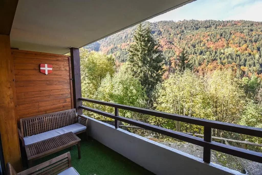 Le Relai S31 - Grand et lumineux studio avec coin montagne 4-6 pers, tout équipé, avec WIFI, à 30m des pistes avec un gran...