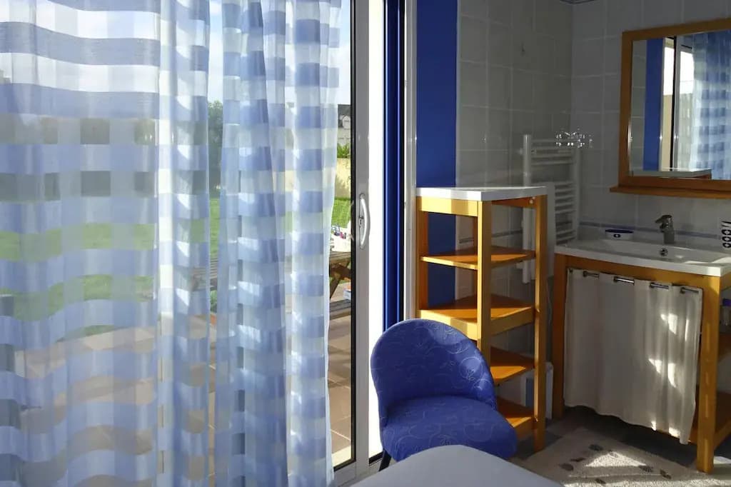 Holiday Home in Le Guilvinec Near Sandy Beach - Miniature 8
