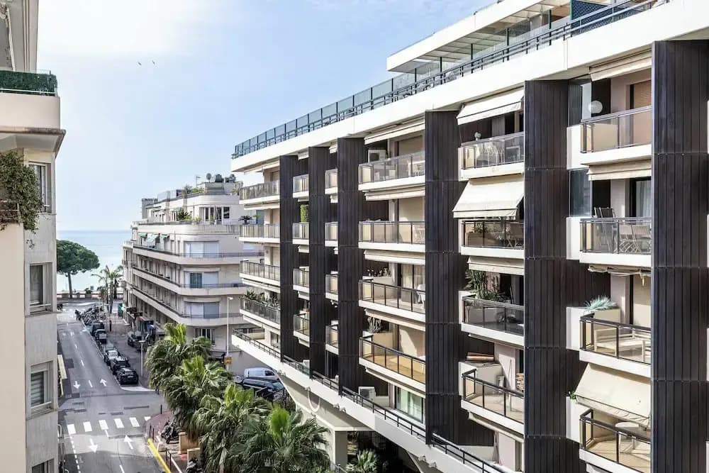 Elegance and Refinement With A/C - Cannes - Photo 1