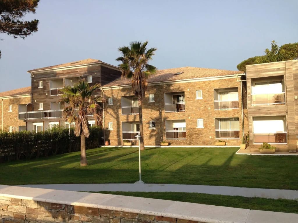 Hôtel La Lagune - Photo 1