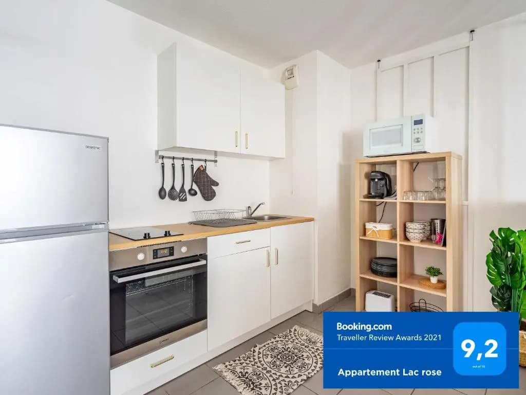 Appartement Lac rose - Parking, Métro, jusqu'à 4 personnes - Miniature 8