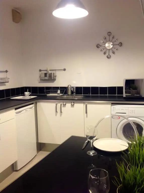 A Flat in Cannes - Photo 4